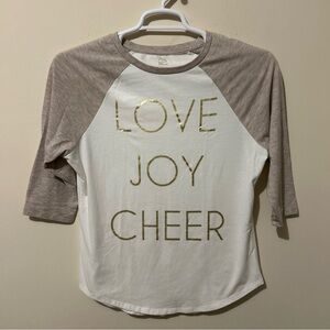 State Of Mine Holiday T Shirt Women’s Small Raglan Sleeve Text Love Joy Cheer